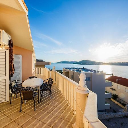 Apartamenty Z Basenem Ilja Rogoznica (Sibenik-Knin) Esterno foto