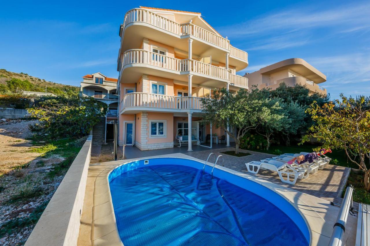 Apartamenty Z Basenem Ilja Rogoznica (Sibenik-Knin) Esterno foto