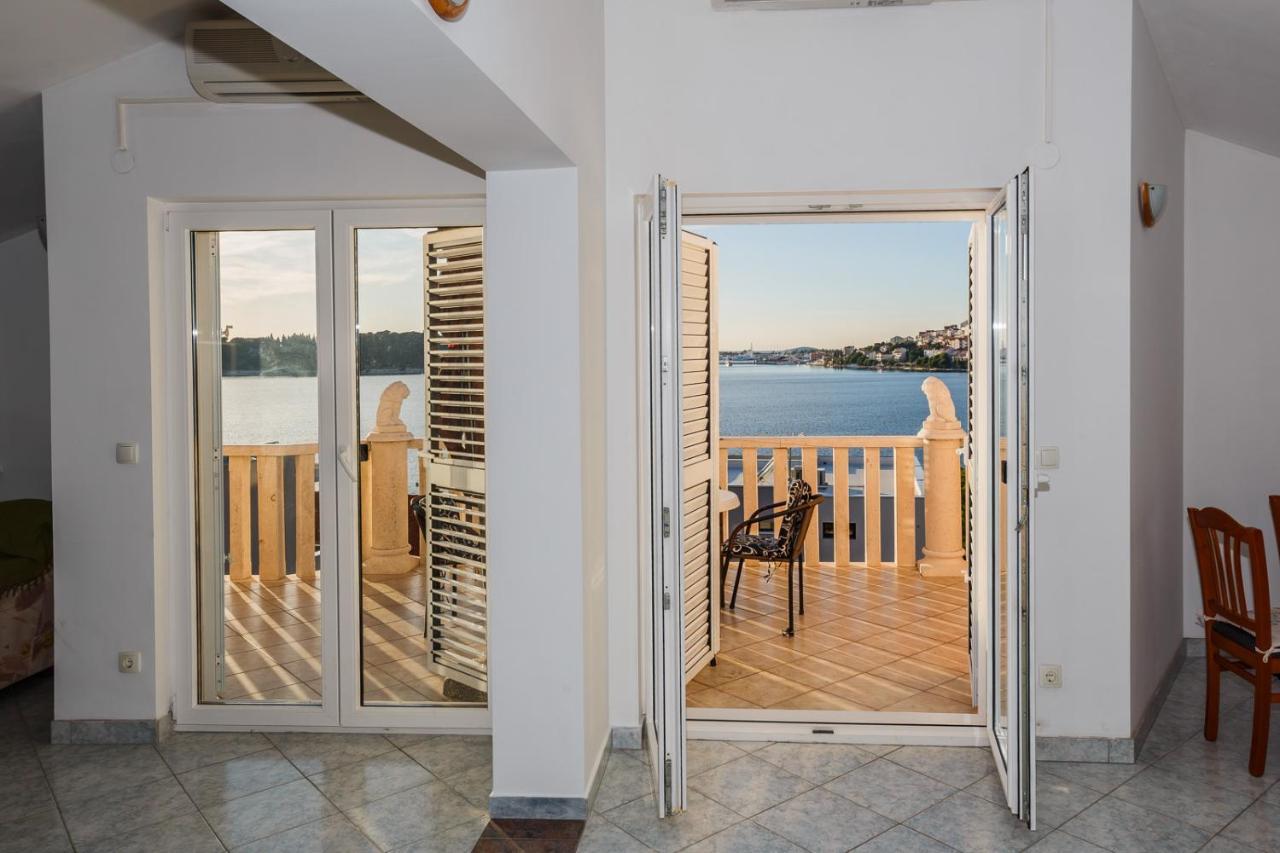 Apartamenty Z Basenem Ilja Rogoznica (Sibenik-Knin) Esterno foto