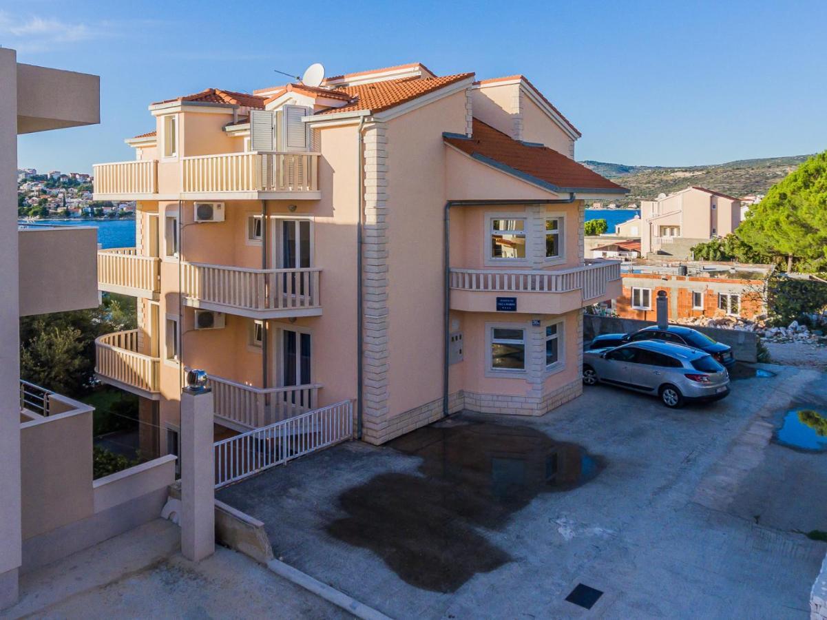 Apartamenty Z Basenem Ilja Rogoznica (Sibenik-Knin) Esterno foto